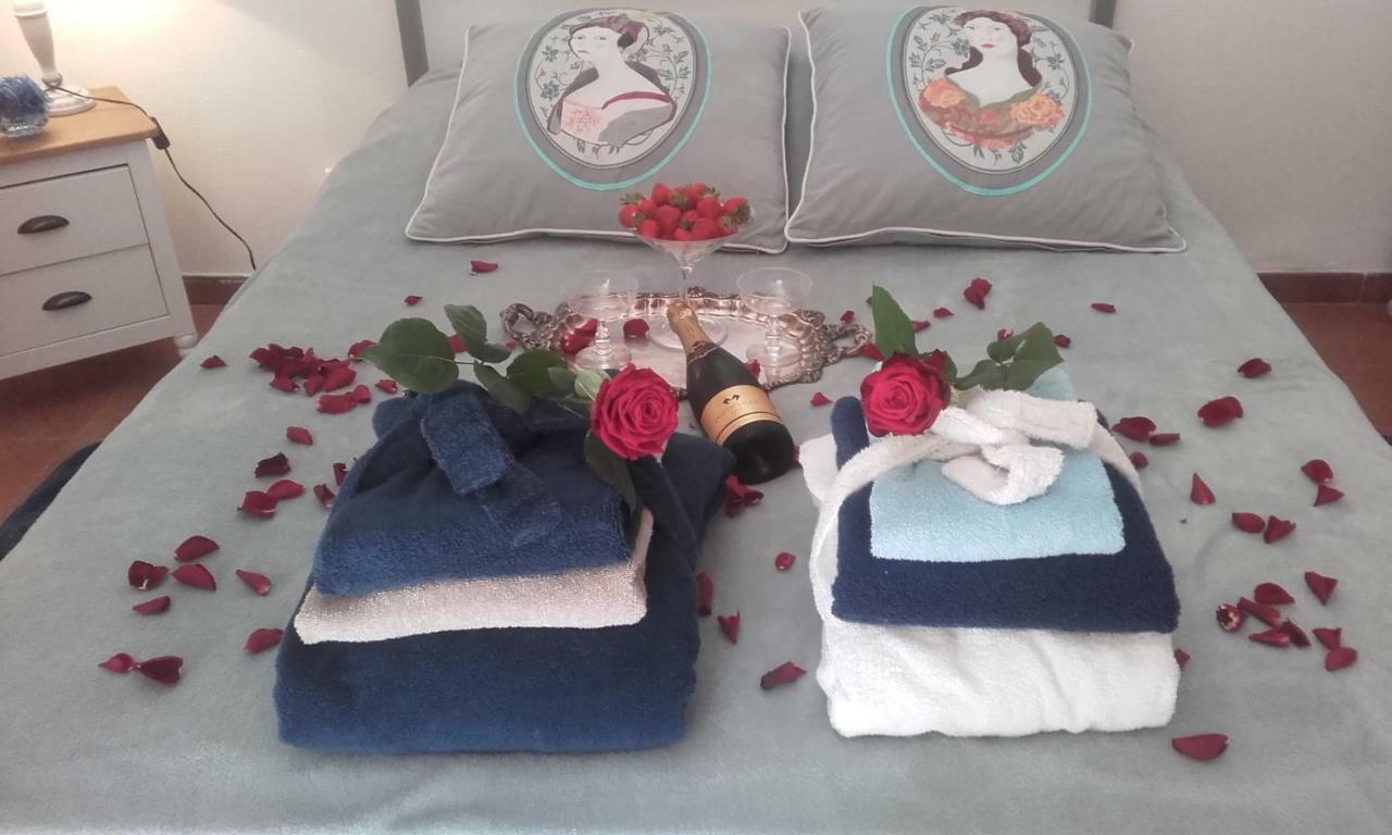 Allas-Bocage Les Demeures De La Laigne B&B 외부 사진